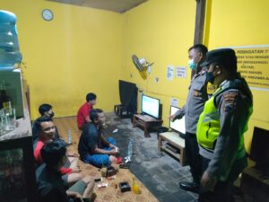 Razia PPKM Level 2, Polsek Cepiring Jaring 9 Orang Pelanggar Prokes