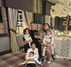 Baru saja lahir, Bayi laki-laki Cristiano Ronaldo meninggal dunia