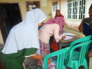 Ramadhan Penuh Berkah, Masyarakat Desa Bojong Pandan Terima Bantuan Dari Kemensos