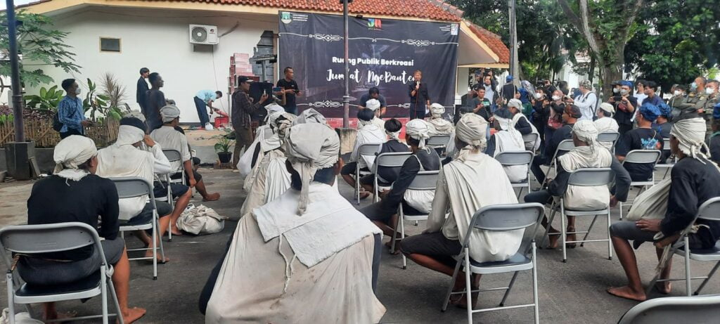 Rombongan Seba Masyarakat Baduy Di Gedung Negara Provinsi Banten Disambut Sekda Provinsi Banten