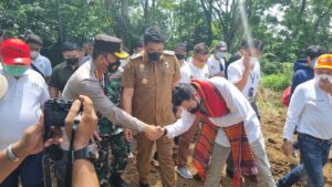 Artis Raffi Ahmad Kunjungi Medan Zoo, Salju Akan Ada Di Kota Medan