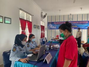 Hari ke 2 Kunjungan Tatap Muka, Rutan Perempuan Medan Kanwil Kemenkumham Sumut Gelar Vaksinasi