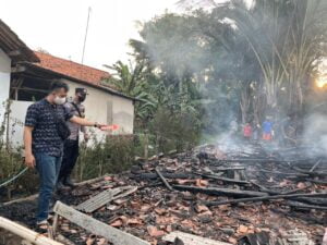Diduga Konsleting Listrik, Sebuah Rumah di Dukuh Wonosari Kecamatan Siwalan Ludes Terbakar
