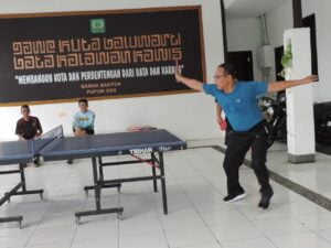 Guna Jaga Kebugaran Tubuh, Danrem 064/MY Melaksanakan Olahraga Tenis Meja