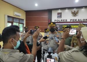 Polisi Akan Tindak Tegas Para Pelaku Penimbun BBM