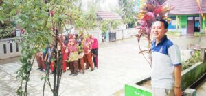 SDN 2 Bojong Menteng Gelar Latihan Rutin Pramuka Bersama Mahasiswa UIN Serang