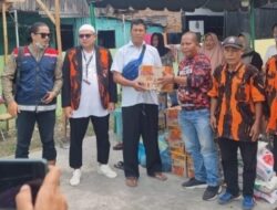 Pengurus PP Ranting Mulio Rejo Bantu Korban Kebakaran