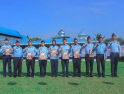 Naik Setingkat Lebih Tinggi, Kalapas Binjai Kanwil Kumham Sumut Sematkan Pangkat 11 Petugas