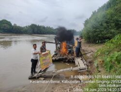 Personil Polsek Benai Laksanakan Quik Respon Presisi Perihal Penertiban PETI Dialiran Sungai Kuantan Desa Pulau Tongah Dengan Desa Pulau Kalimanting