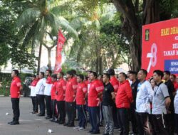 Semarakkan HUT Kemenkumham ke 78, Lapas Kelas IIA Tangerang Bersih Bersih Makam Pahlawan