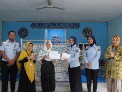 Lapas Kelas IIA Tangerang Bersama ESQ Berikan Sertifikat Khatam Iqra Kepada Warga Binaan