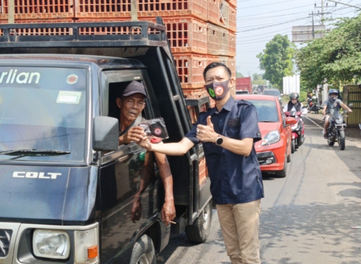 Bagikan 2.000 Masker, IWO Muba Berharap Karhutla Segera Meredah – Tinta ...