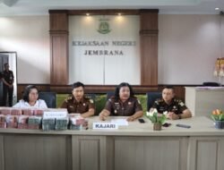 Kejari Jembrana Terima Pengembalian Denda, Biaya Perkara Dan Uang Pengganti