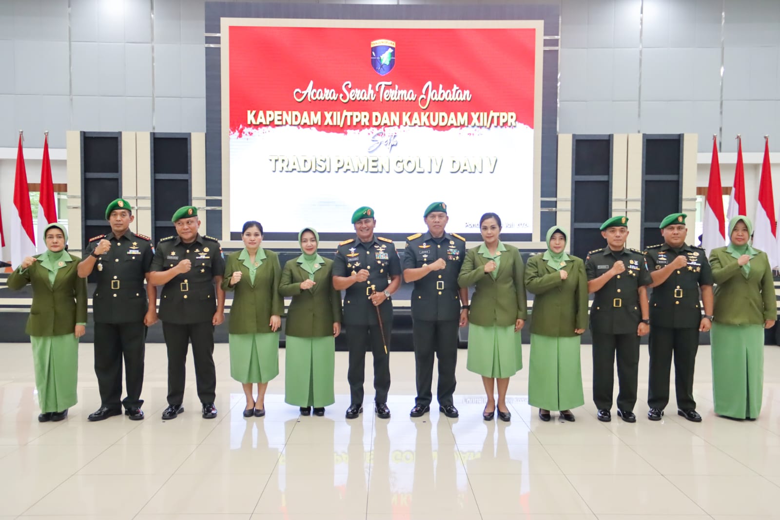 Kolonel Arm Fajar Catur Prasetyo Resmi Jabat Kapendam XII/Tpr, Sertijab Dipimpin Pangdam Tanjungpura