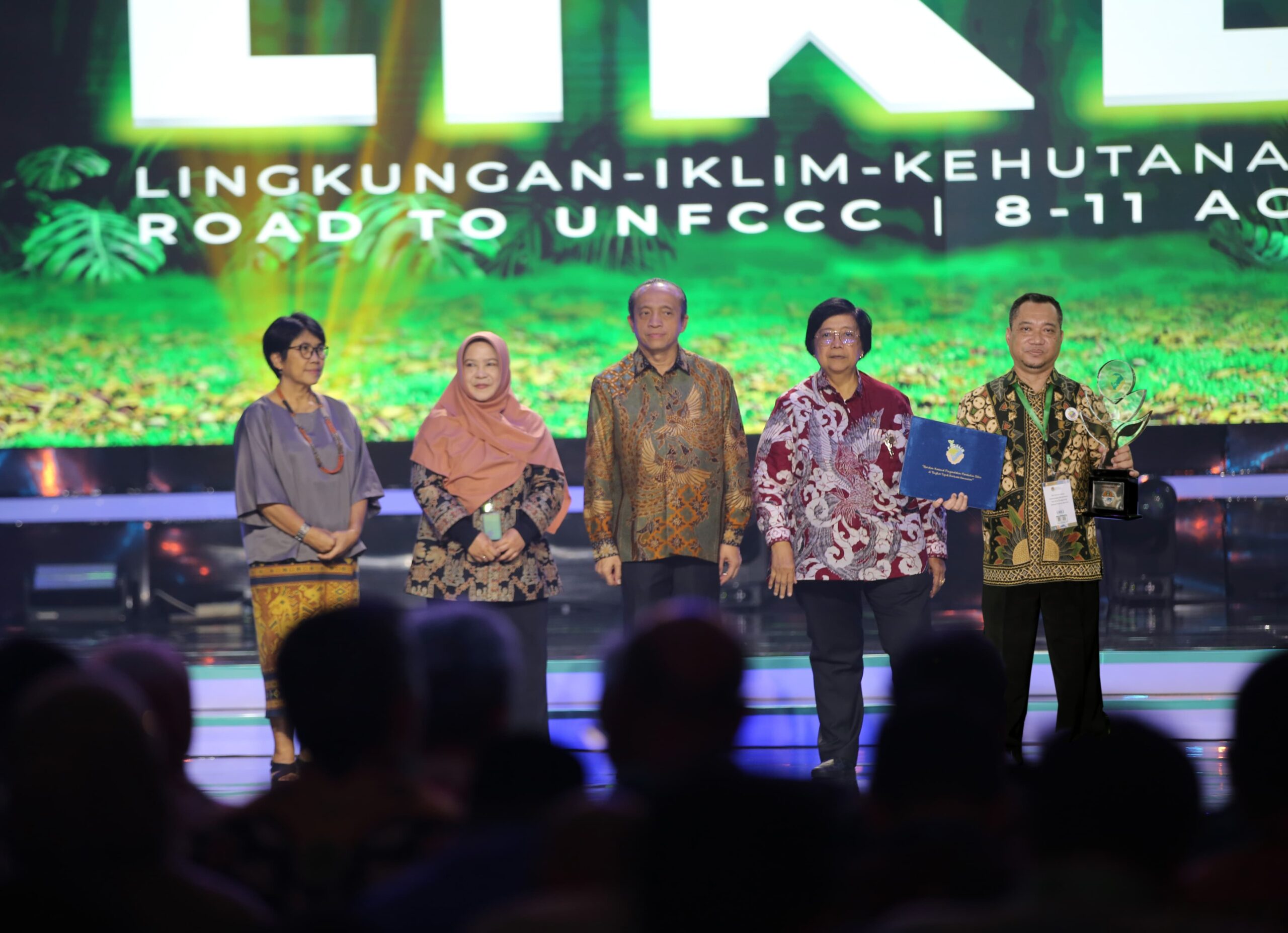 Terlibat Aktif Adaptasi & Mitigasi Perubahan Iklim, Binaan IKPP Tangerang Raih Trophy ProKlim Utama