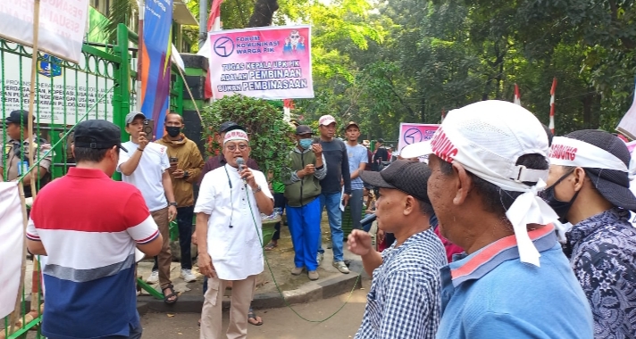 Warga FKW-PIK Gelar Unjuk Rasa Desak Copot Kepala UPK-PPUKMP Pulogadung