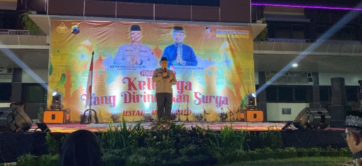 Cooling System Jelang Pilkada, Polres Batang Gelar Tabligh Akbar Bareng Ustaz Wijayanto