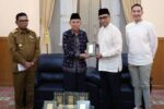 Gubernur Banten Andra Soni Saksikan Penyerahan Bantuan 2000 Al-Qur’an