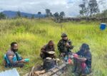 Satgas Yonif 700/Wira Yudha Cakti Gelar Bakti Sosial