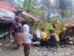 Aksi Kemanusiaan Satgas TNI di Tanah Sinak Mengetuk Pintu Hati Honai