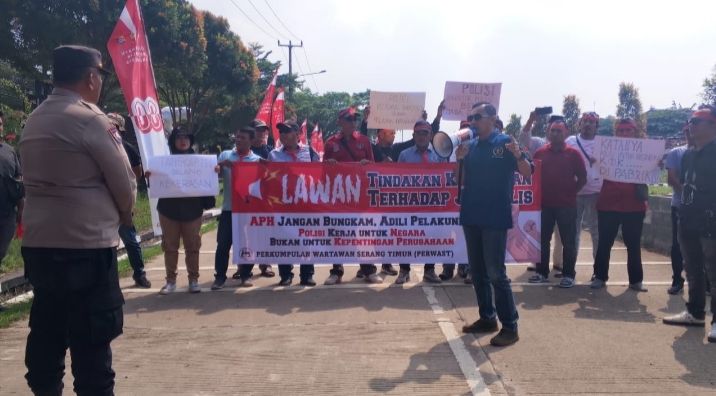 Wartawan Dari Berbagai Organisasi Pers Tuntut Polisi Segera Tangkap Pelaku Pengeroyokan di PT Genesis