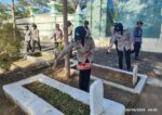 Penuh Hormat, Polwan Polres Tegal Peringati Hari Jadi dengan Tabur Bunga di TMP