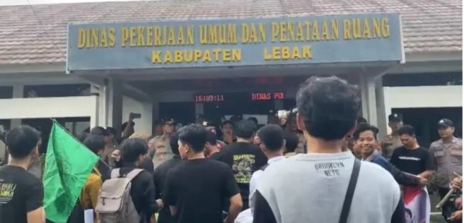 Warga Pertanyakan Efektivitas dan Keberlanjutan Program Air Bersih Pemkab Lebak