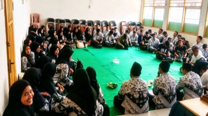 Photo: PGRI Kecamatan Sajira Gelar Konsolidasi Sekaligus Silaturahmi