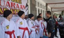 Momen Dandim 0603/Lebak Letkol inf I Gede Mahendra Subrata menyapa para atlit.(dok/ist)